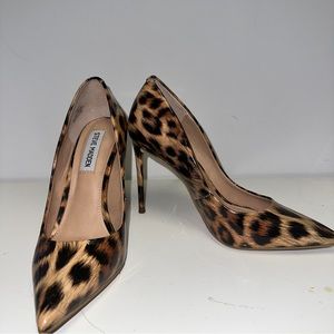 Steve Madden patent leather leopard heels